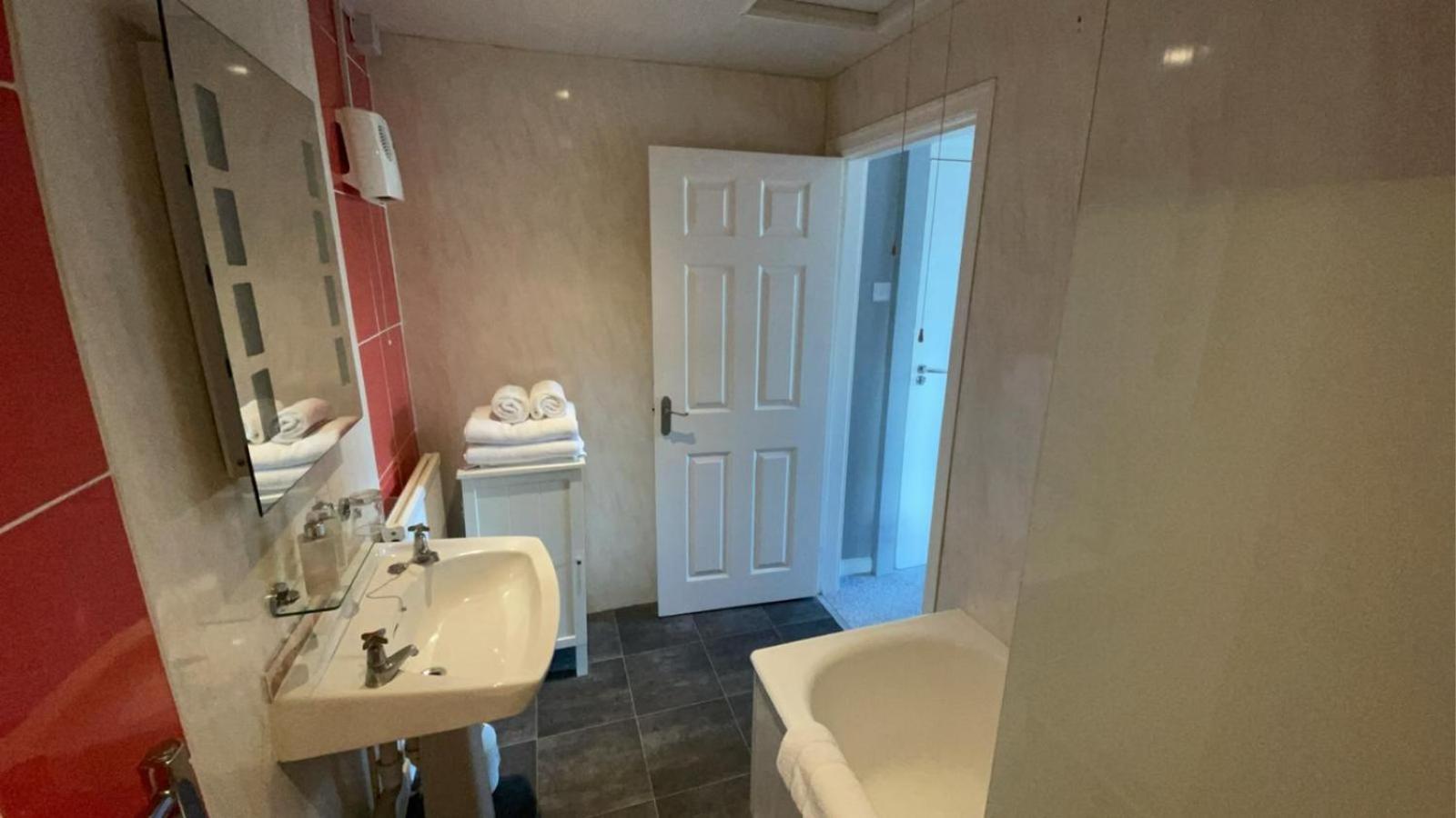 Virginia House, Ulverston Ruang foto
